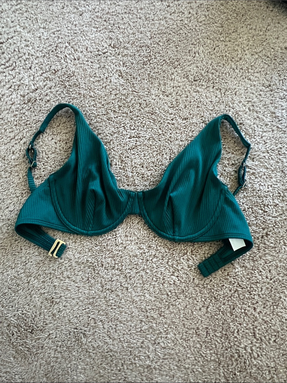 Hollister size small swimsuit top